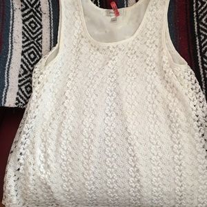 Lace Tank Top with split in back